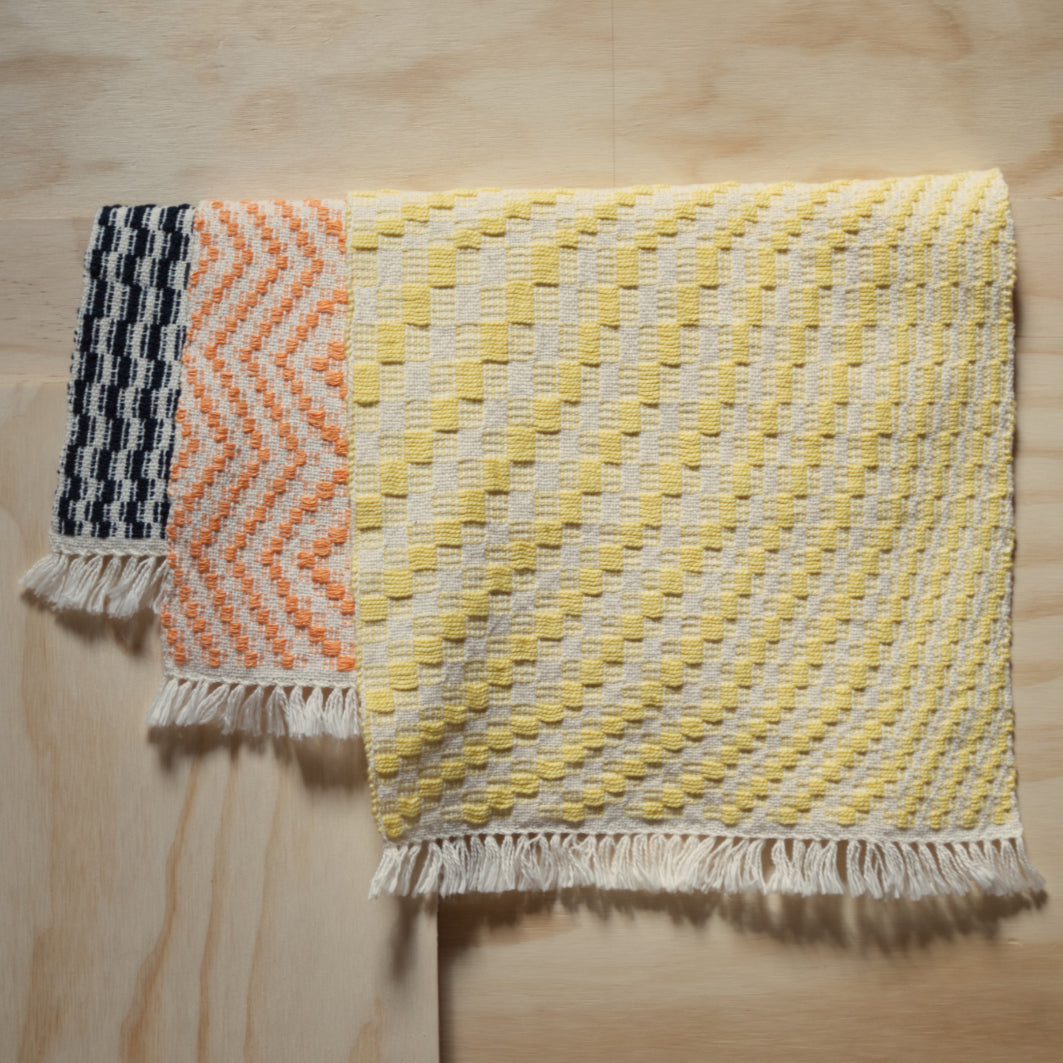 FREE Weaving Pattern ~ Cotton Waffle Weave Lap Blanket - Gist Yarn