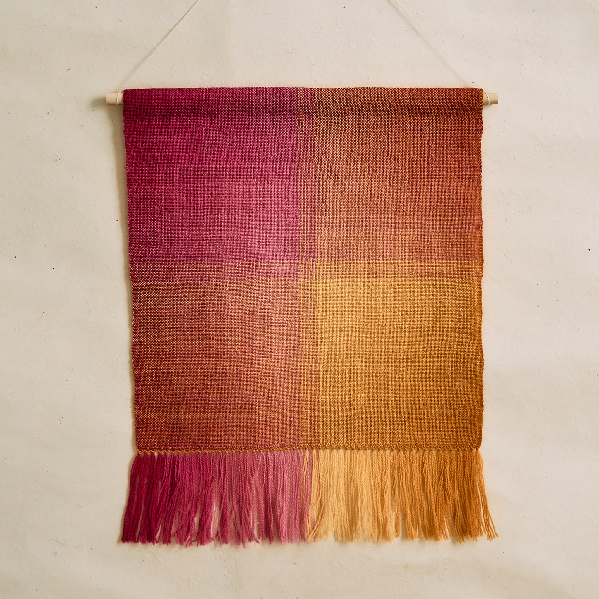 Fundamentals of color in weaving: Color Mixing and the Two-Primary