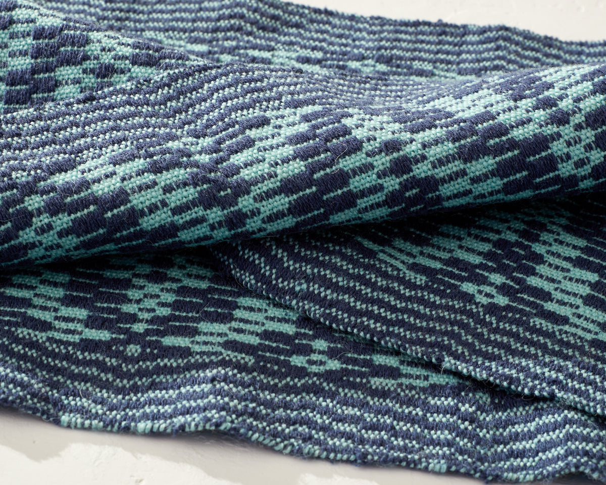 Gist Yarn - Weaving Yarn and Looms